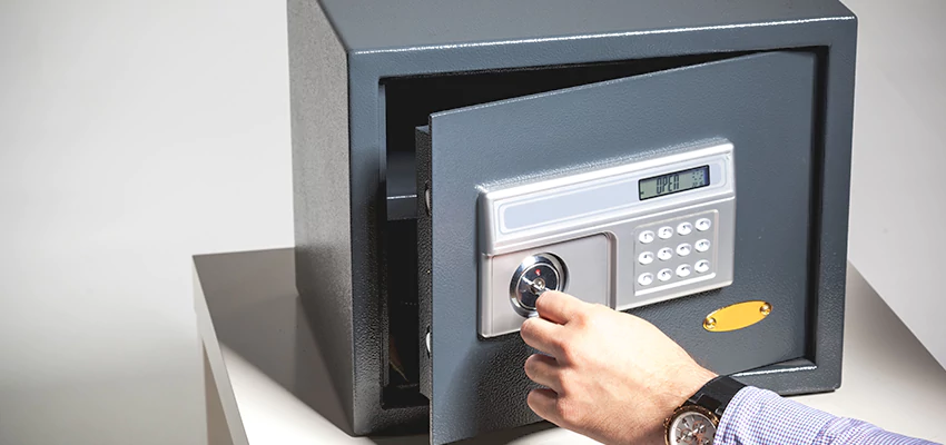 Jewelry Safe Unlocking Service in Tinley Park, Illinois